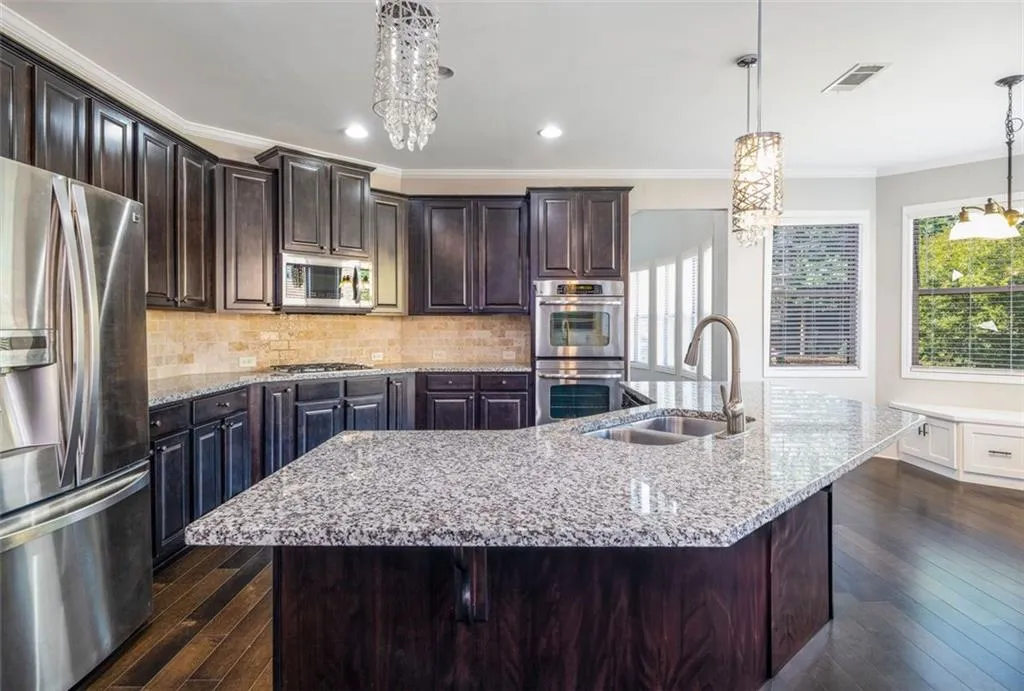 7760 Stratford Lane, Sandy Springs, Georgia 30350, 5 Bedrooms Bedrooms, ,4 BathroomsBathrooms,Residential,Sold,7760 Stratford Lane,7244771