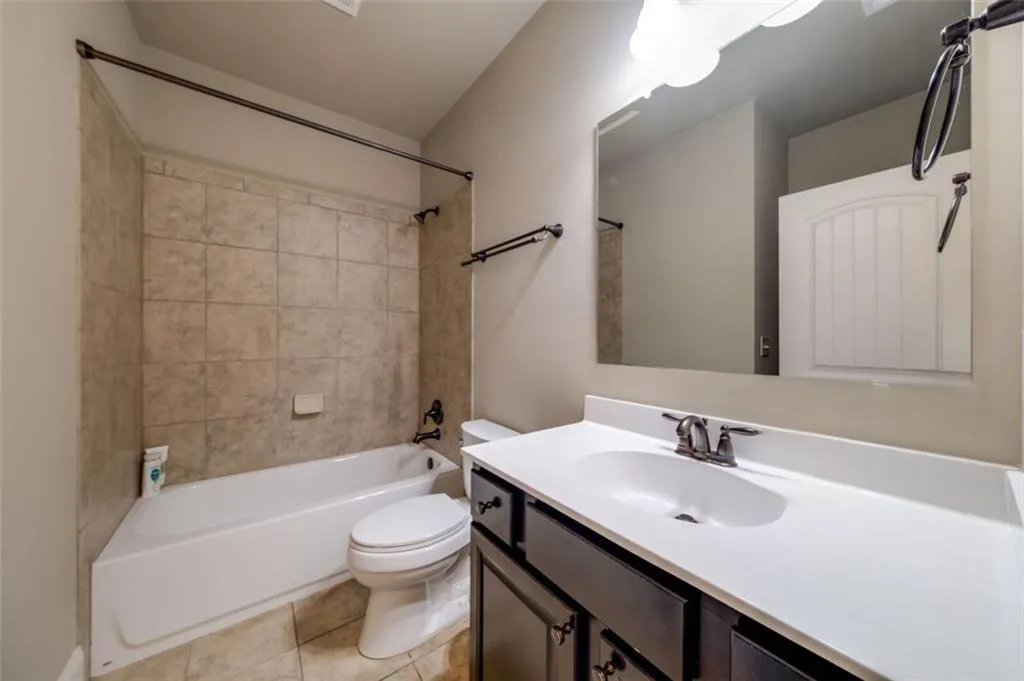 7760 Stratford Lane, Sandy Springs, Georgia 30350, 5 Bedrooms Bedrooms, ,4 BathroomsBathrooms,Residential,Sold,7760 Stratford Lane,7244771