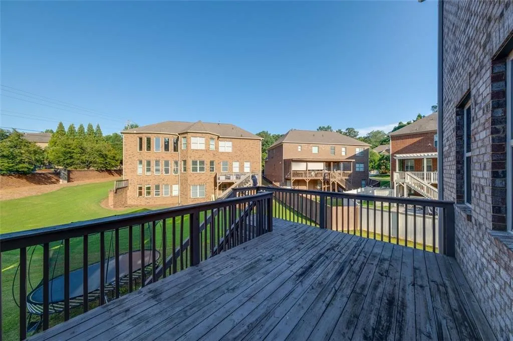 7760 Stratford Lane, Sandy Springs, Georgia 30350, 5 Bedrooms Bedrooms, ,4 BathroomsBathrooms,Residential,Sold,7760 Stratford Lane,7244771