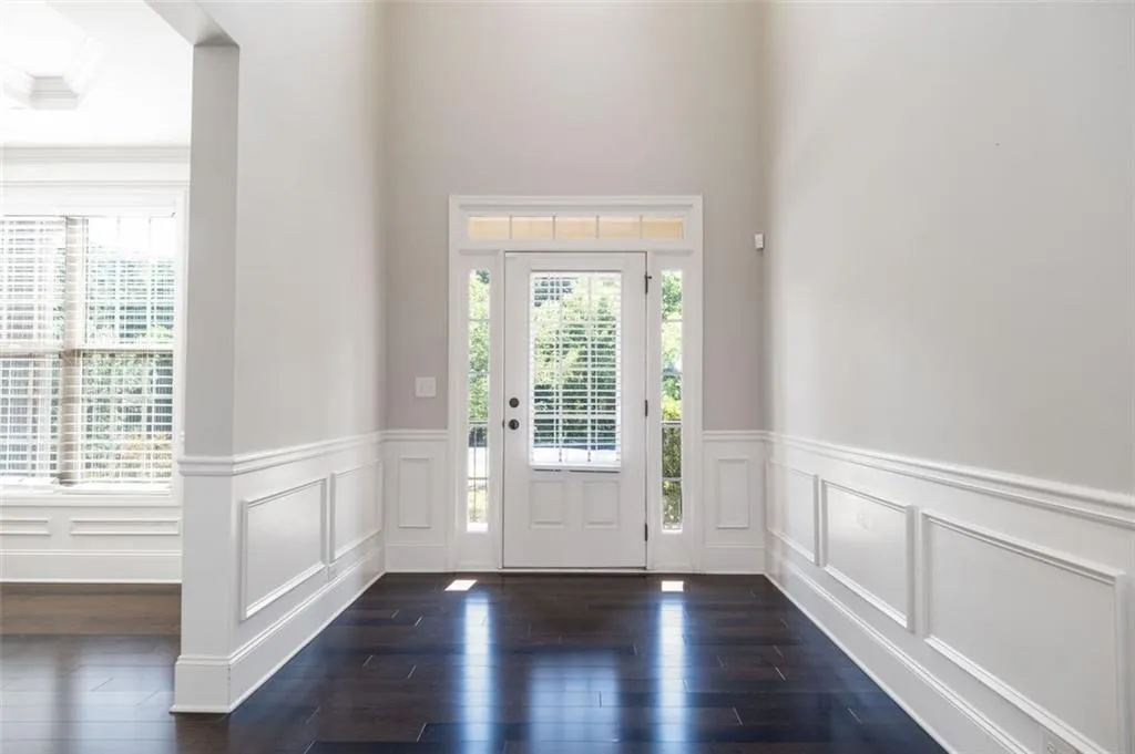 7760 Stratford Lane, Sandy Springs, Georgia 30350, 5 Bedrooms Bedrooms, ,4 BathroomsBathrooms,Residential,Sold,7760 Stratford Lane,7244771