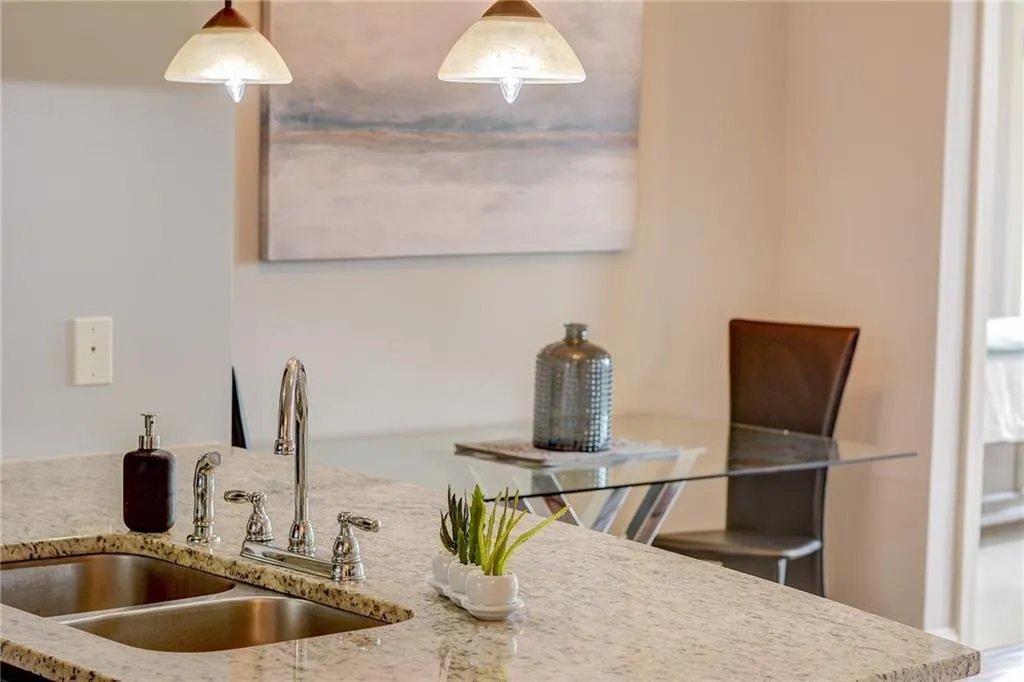 901 Abernathy Road Unit 6120, Atlanta, Georgia 30328, 2 Bedrooms Bedrooms, ,2 BathroomsBathrooms,Residential,Sold,901 Abernathy Road Unit 6120,6698910