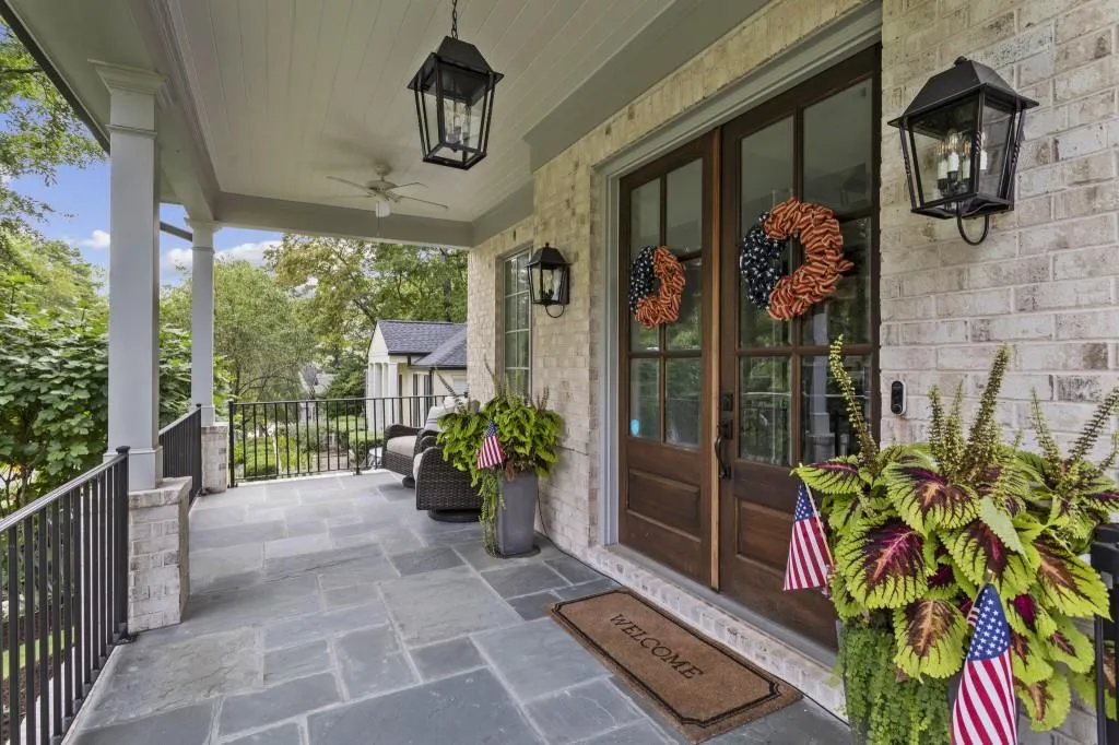 373 Pine Forest Road, Atlanta, Georgia 30342, 5 Bedrooms Bedrooms, ,4 BathroomsBathrooms,Residential,Sold,373 Pine Forest Road,6948300