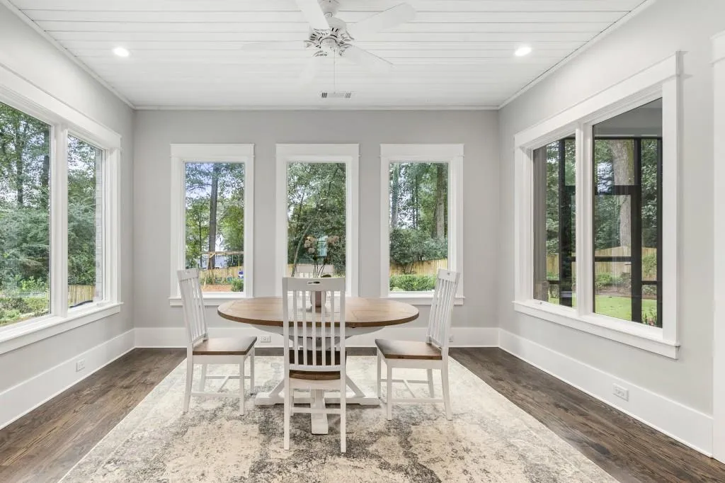 373 Pine Forest Road, Atlanta, Georgia 30342, 5 Bedrooms Bedrooms, ,4 BathroomsBathrooms,Residential,Sold,373 Pine Forest Road,6948300