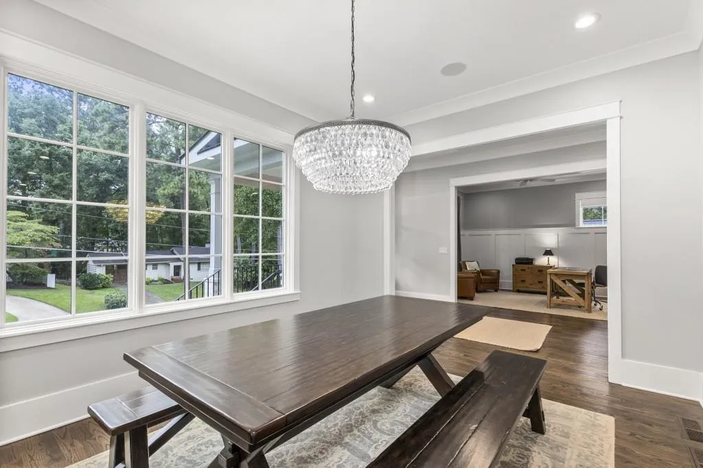 373 Pine Forest Road, Atlanta, Georgia 30342, 5 Bedrooms Bedrooms, ,4 BathroomsBathrooms,Residential,Sold,373 Pine Forest Road,6948300