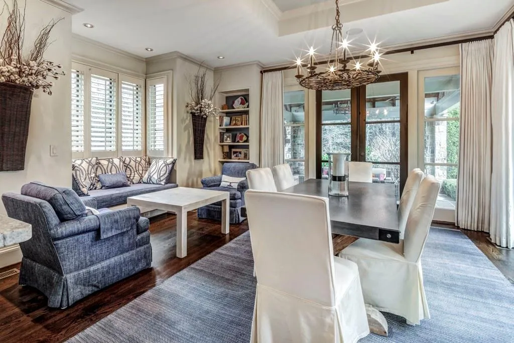 331 Londonberry Road, Sandy Springs, Georgia 30327, 6 Bedrooms Bedrooms, ,6 BathroomsBathrooms,Residential,Sold,331 Londonberry Road,6661708