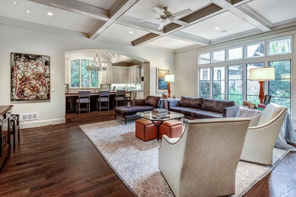 331 Londonberry Road, Sandy Springs, Georgia 30327, 6 Bedrooms Bedrooms, ,6 BathroomsBathrooms,Residential,Sold,331 Londonberry Road,6661708