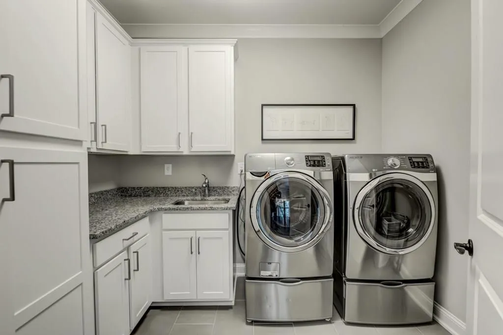 4670 Park Lane, Sandy Springs, Georgia 30342, 5 Bedrooms Bedrooms, ,6 BathroomsBathrooms,Residential,Sold,4670 Park Lane,5871481