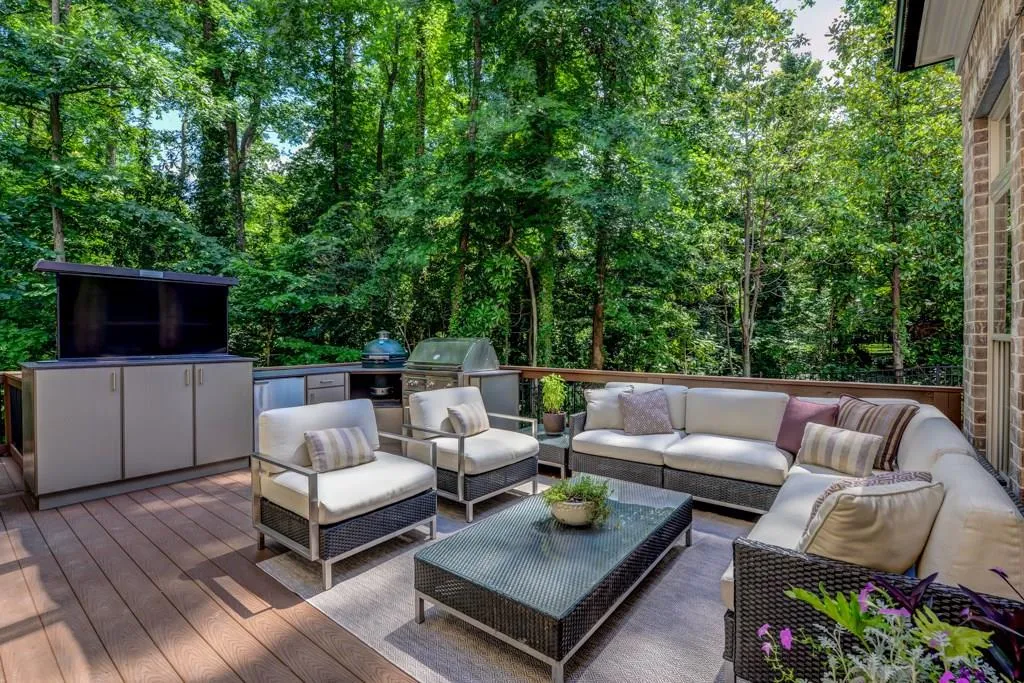 4670 Park Lane, Sandy Springs, Georgia 30342, 5 Bedrooms Bedrooms, ,6 BathroomsBathrooms,Residential,Sold,4670 Park Lane,5871481