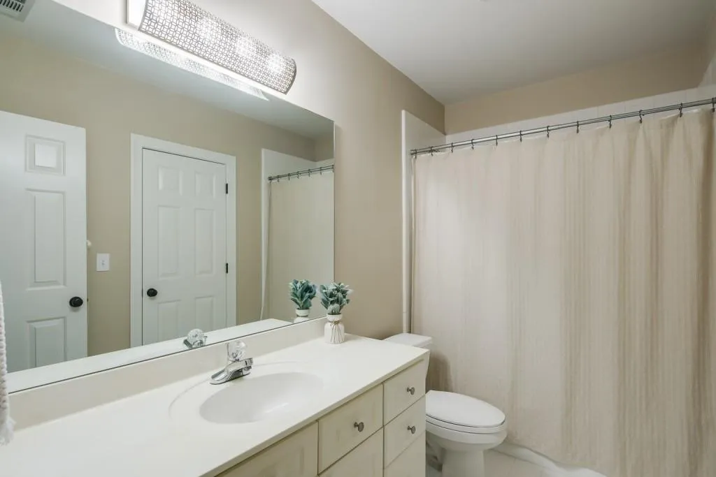 1545 Spalding Drive, Sandy Springs, Georgia 30350, 6 Bedrooms Bedrooms, ,5 BathroomsBathrooms,Residential,Sold,1545 Spalding Drive,6899346