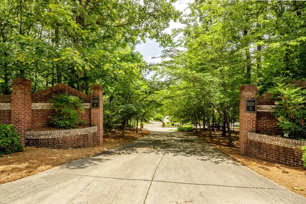 1545 Spalding Drive, Sandy Springs, Georgia 30350, 6 Bedrooms Bedrooms, ,5 BathroomsBathrooms,Residential,Sold,1545 Spalding Drive,6899346