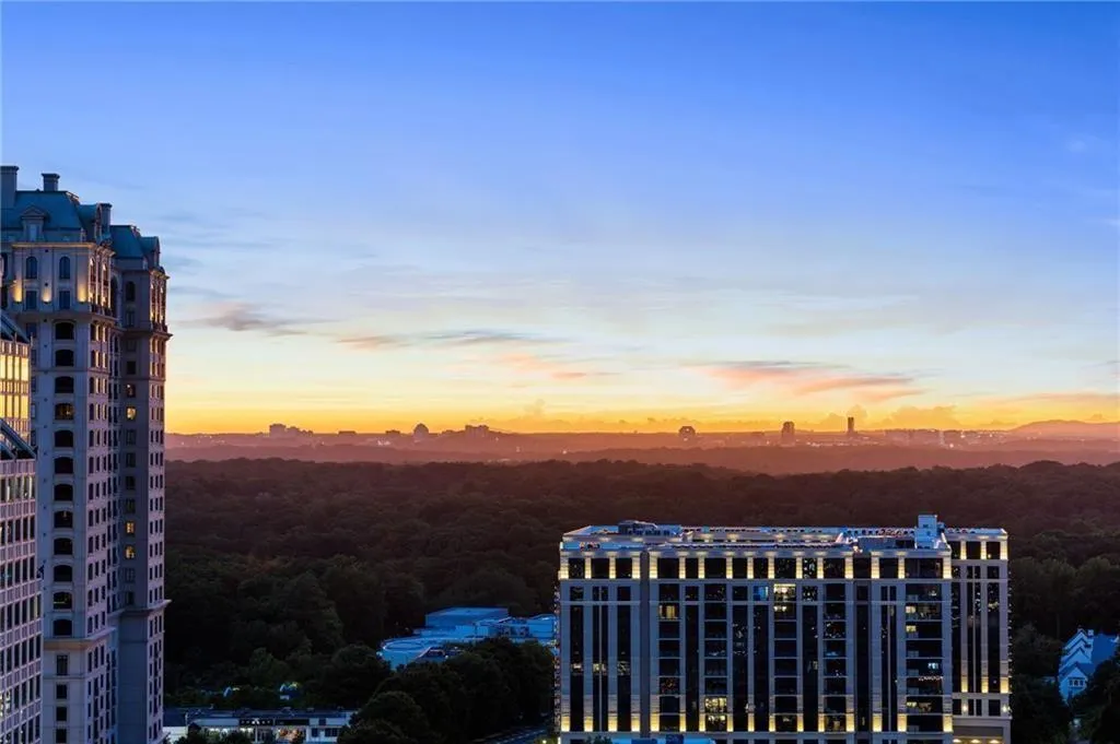 3107 Peachtree Road Ne Unit #1803, Atlanta, Georgia 30305, 2 Bedrooms Bedrooms, ,2 BathroomsBathrooms,Residential,For Sale,3107 Peachtree Road Ne Unit #1803,7468188