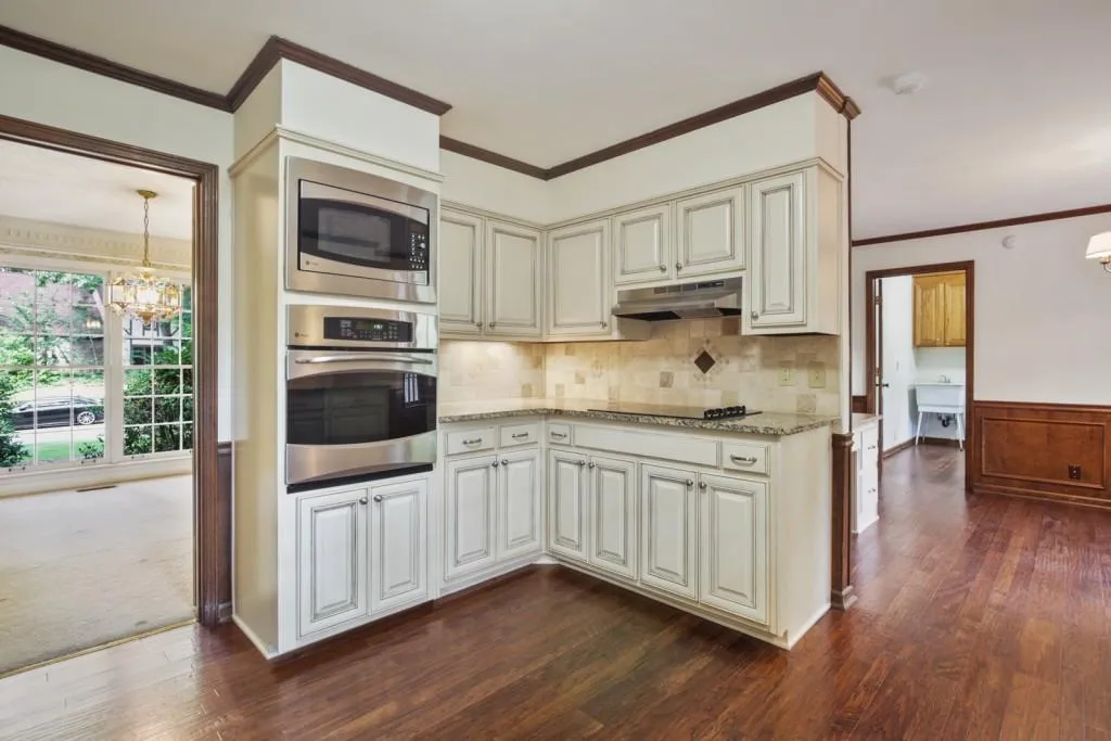 7609 Auden Trail, Sandy Springs, Georgia 30350, 5 Bedrooms Bedrooms, ,3 BathroomsBathrooms,Residential,Sold,7609 Auden Trail,6927441