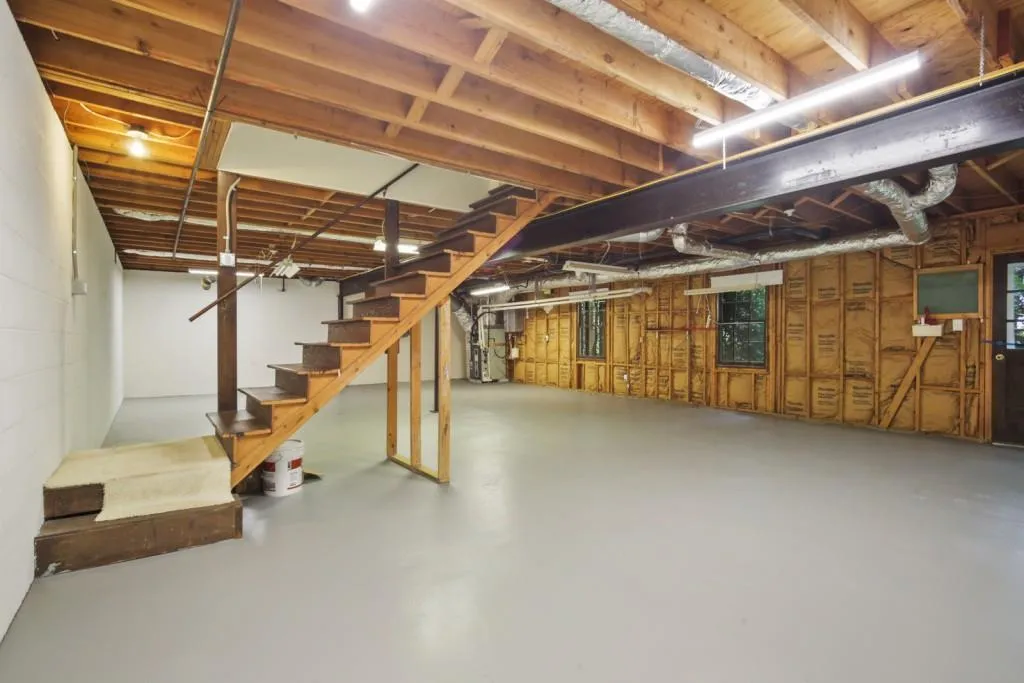 7609 Auden Trail, Sandy Springs, Georgia 30350, 5 Bedrooms Bedrooms, ,3 BathroomsBathrooms,Residential,Sold,7609 Auden Trail,6927441