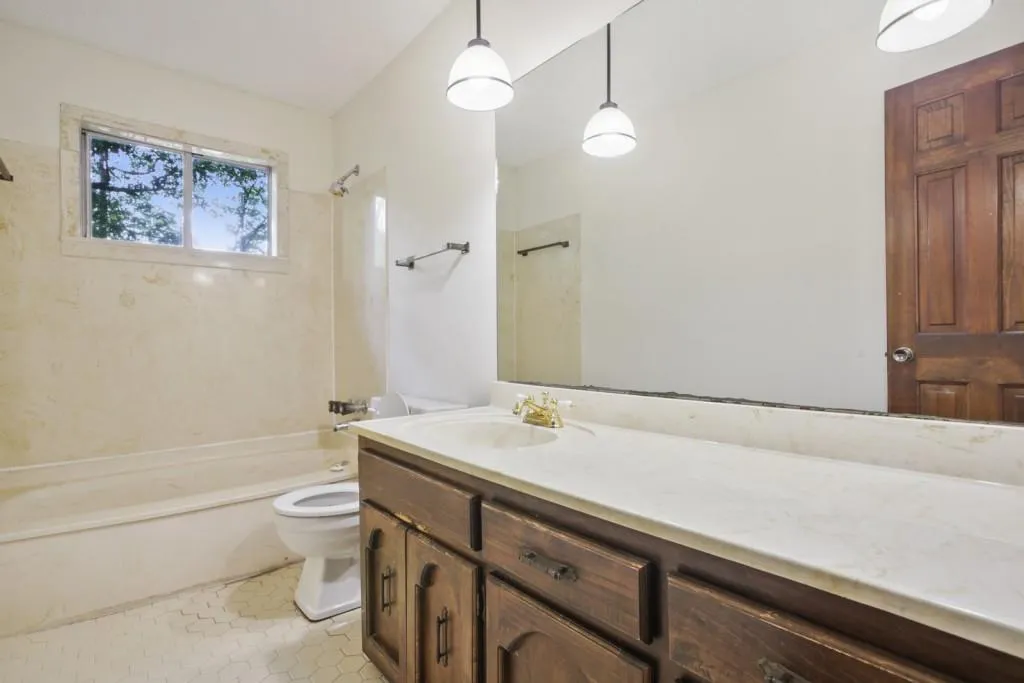 7609 Auden Trail, Sandy Springs, Georgia 30350, 5 Bedrooms Bedrooms, ,3 BathroomsBathrooms,Residential,Sold,7609 Auden Trail,6927441