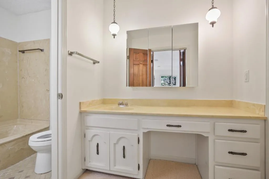 7609 Auden Trail, Sandy Springs, Georgia 30350, 5 Bedrooms Bedrooms, ,3 BathroomsBathrooms,Residential,Sold,7609 Auden Trail,6927441