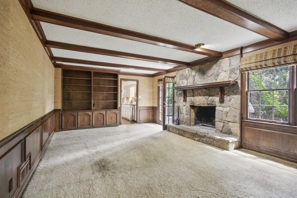 7609 Auden Trail, Sandy Springs, Georgia 30350, 5 Bedrooms Bedrooms, ,3 BathroomsBathrooms,Residential,Sold,7609 Auden Trail,6927441