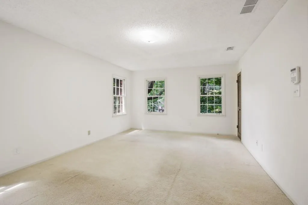 7609 Auden Trail, Sandy Springs, Georgia 30350, 5 Bedrooms Bedrooms, ,3 BathroomsBathrooms,Residential,Sold,7609 Auden Trail,6927441