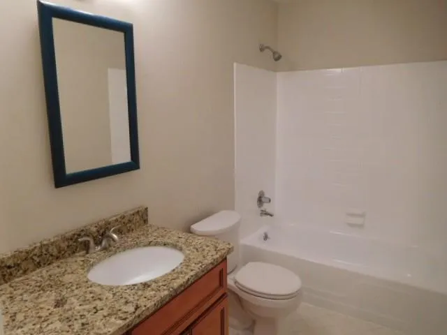 300 Winding River Drive Unit G, Atlanta, Georgia 30350, 3 Bedrooms Bedrooms, ,2 BathroomsBathrooms,Residential,Sold,300 Winding River Drive Unit G,5772184