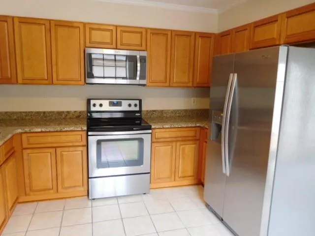 300 Winding River Drive Unit G, Atlanta, Georgia 30350, 3 Bedrooms Bedrooms, ,2 BathroomsBathrooms,Residential,Sold,300 Winding River Drive Unit G,5772184