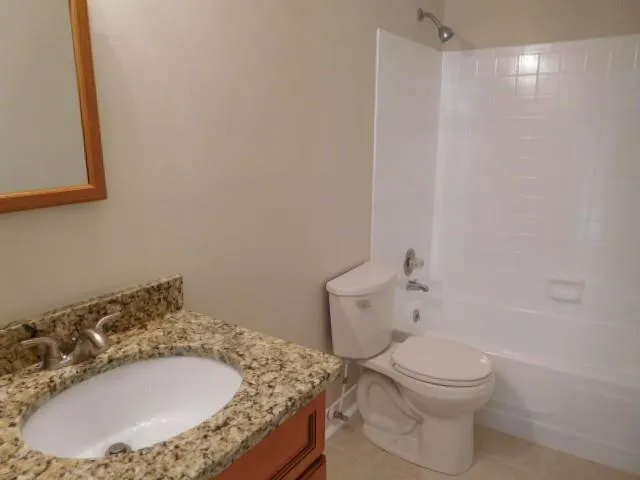 300 Winding River Drive Unit G, Atlanta, Georgia 30350, 3 Bedrooms Bedrooms, ,2 BathroomsBathrooms,Residential,Sold,300 Winding River Drive Unit G,5772184