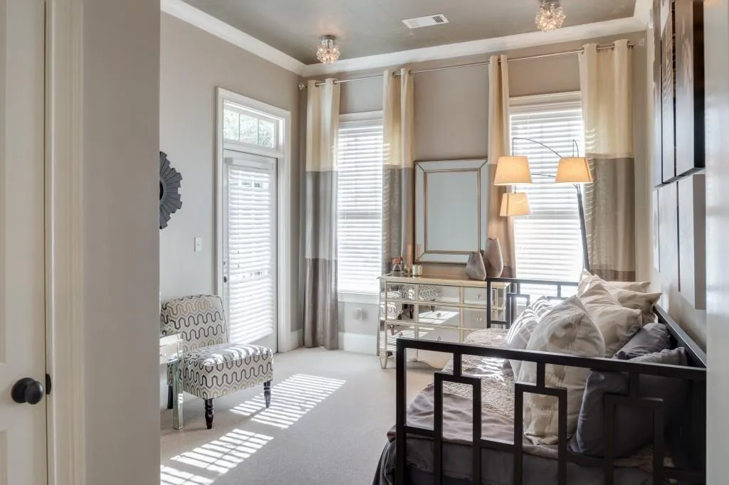 3635 E Paces Circle Ne Unit 1115, Atlanta, Georgia 30326, 2 Bedrooms Bedrooms, ,1 BathroomBathrooms,Residential,Sold,3635 E Paces Circle Ne Unit 1115,5966036