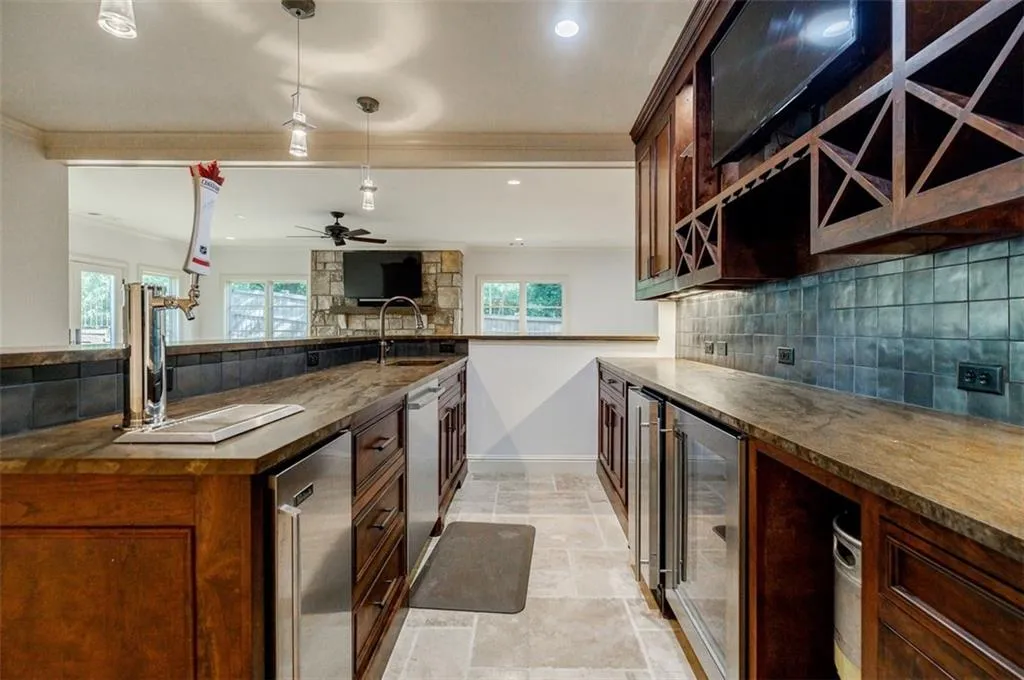 760 Glenairy Drive, Atlanta, Georgia 30328, 5 Bedrooms Bedrooms, ,5 BathroomsBathrooms,Residential,Sold,760 Glenairy Drive,7357624 760 Glenairy Drive, Atlanta, Georgia 30328, 5 Bedrooms Bedrooms, ,5 BathroomsBathrooms,Residential,Sold,760 Glenairy Drive,7357624