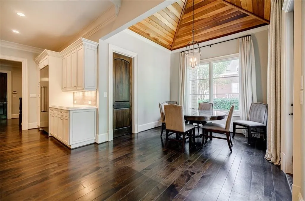 760 Glenairy Drive, Atlanta, Georgia 30328, 5 Bedrooms Bedrooms, ,5 BathroomsBathrooms,Residential,Sold,760 Glenairy Drive,7357624 760 Glenairy Drive, Atlanta, Georgia 30328, 5 Bedrooms Bedrooms, ,5 BathroomsBathrooms,Residential,Sold,760 Glenairy Drive,7357624