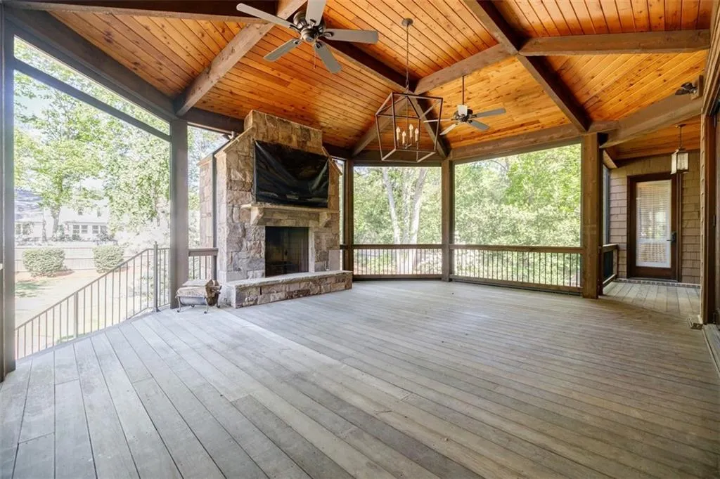 760 Glenairy Drive, Atlanta, Georgia 30328, 5 Bedrooms Bedrooms, ,5 BathroomsBathrooms,Residential,Sold,760 Glenairy Drive,7357624 760 Glenairy Drive, Atlanta, Georgia 30328, 5 Bedrooms Bedrooms, ,5 BathroomsBathrooms,Residential,Sold,760 Glenairy Drive,7357624