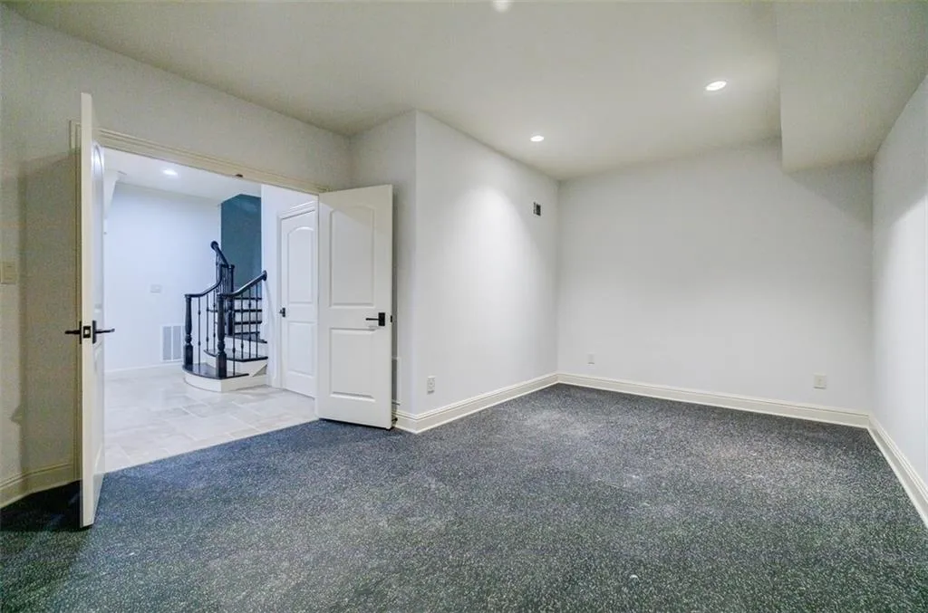 760 Glenairy Drive, Atlanta, Georgia 30328, 5 Bedrooms Bedrooms, ,5 BathroomsBathrooms,Residential,Sold,760 Glenairy Drive,7357624 760 Glenairy Drive, Atlanta, Georgia 30328, 5 Bedrooms Bedrooms, ,5 BathroomsBathrooms,Residential,Sold,760 Glenairy Drive,7357624