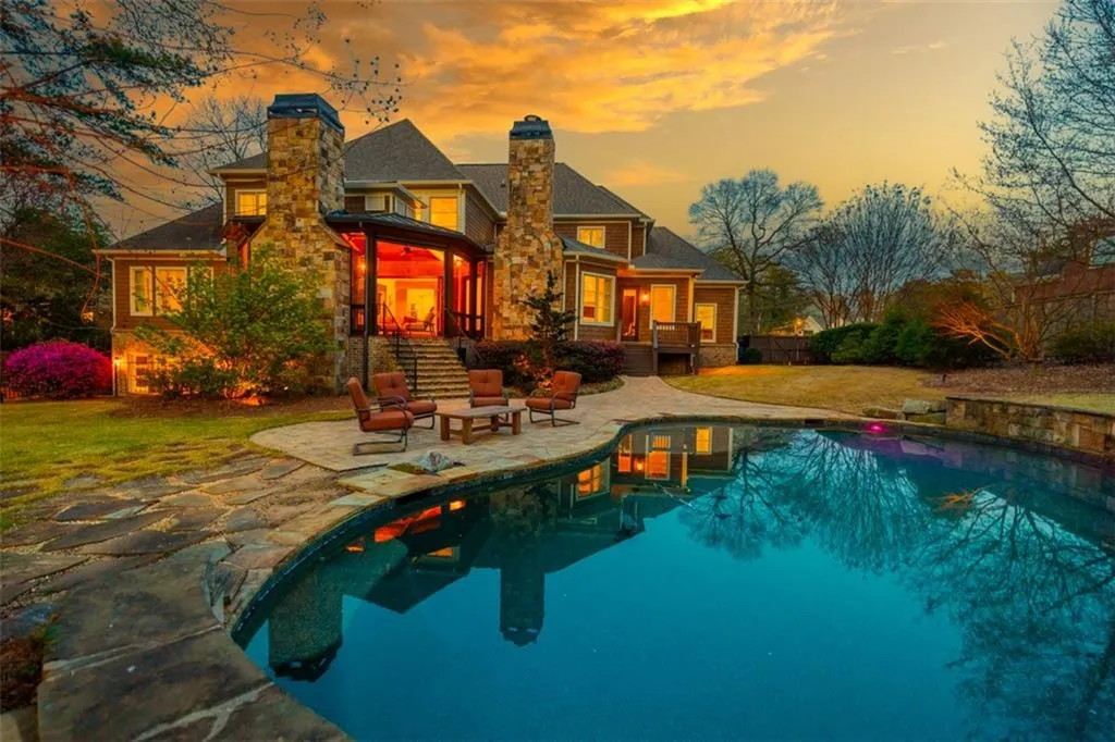 760 Glenairy Drive, Atlanta, Georgia 30328, 5 Bedrooms Bedrooms, ,5 BathroomsBathrooms,Residential,Sold,760 Glenairy Drive,7357624 760 Glenairy Drive, Atlanta, Georgia 30328, 5 Bedrooms Bedrooms, ,5 BathroomsBathrooms,Residential,Sold,760 Glenairy Drive,7357624