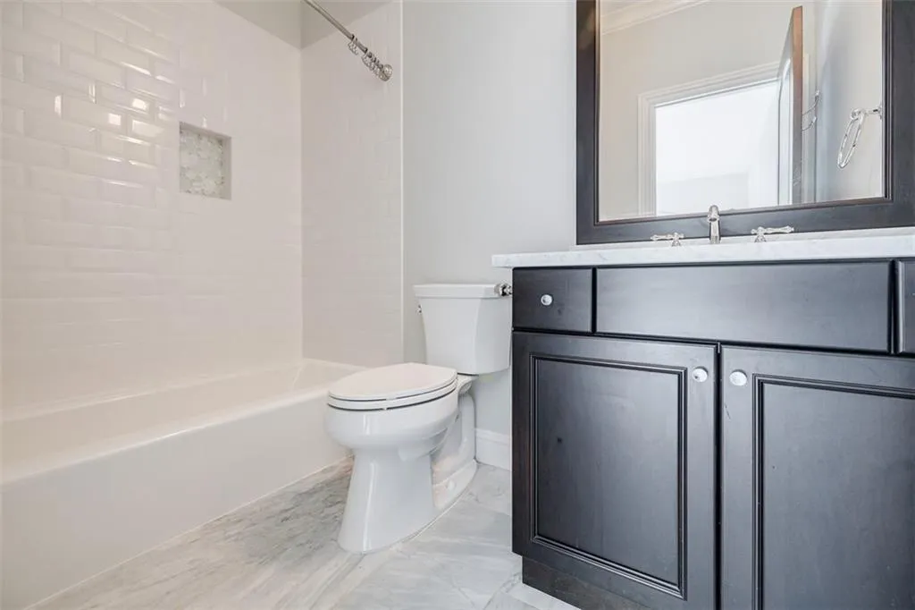 760 Glenairy Drive, Atlanta, Georgia 30328, 5 Bedrooms Bedrooms, ,5 BathroomsBathrooms,Residential,Sold,760 Glenairy Drive,7357624 760 Glenairy Drive, Atlanta, Georgia 30328, 5 Bedrooms Bedrooms, ,5 BathroomsBathrooms,Residential,Sold,760 Glenairy Drive,7357624