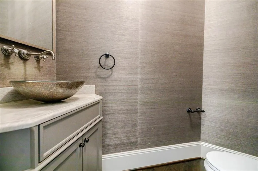 760 Glenairy Drive, Atlanta, Georgia 30328, 5 Bedrooms Bedrooms, ,5 BathroomsBathrooms,Residential,Sold,760 Glenairy Drive,7357624 760 Glenairy Drive, Atlanta, Georgia 30328, 5 Bedrooms Bedrooms, ,5 BathroomsBathrooms,Residential,Sold,760 Glenairy Drive,7357624