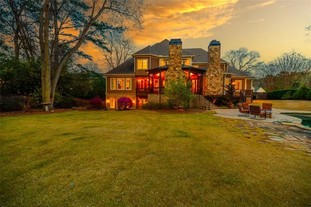 760 Glenairy Drive, Atlanta, Georgia 30328, 5 Bedrooms Bedrooms, ,5 BathroomsBathrooms,Residential,Sold,760 Glenairy Drive,7357624 760 Glenairy Drive, Atlanta, Georgia 30328, 5 Bedrooms Bedrooms, ,5 BathroomsBathrooms,Residential,Sold,760 Glenairy Drive,7357624