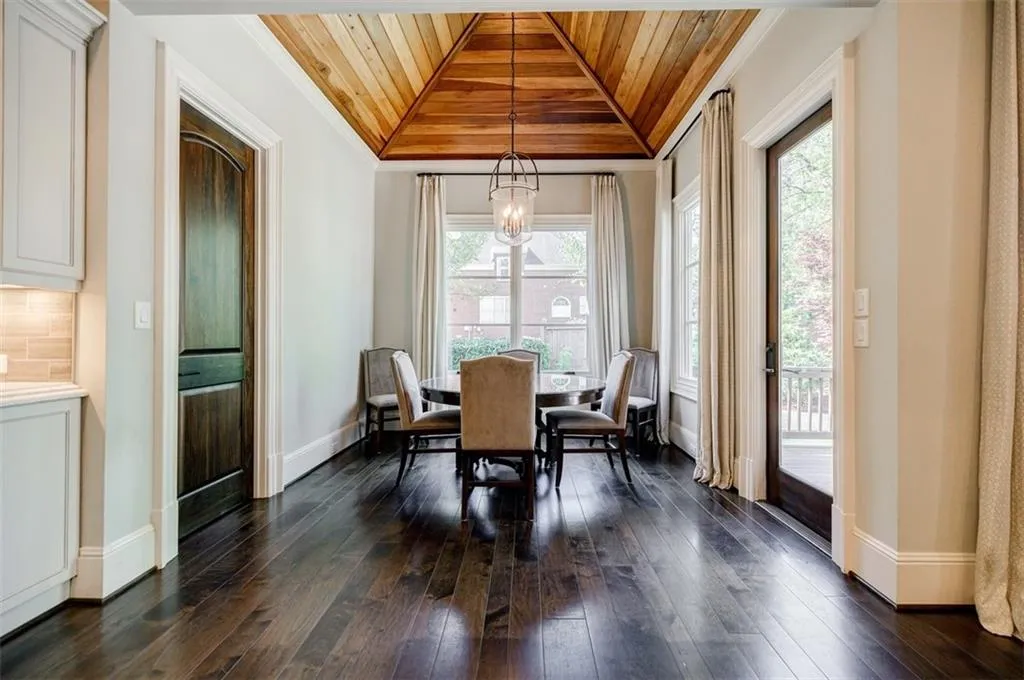 760 Glenairy Drive, Atlanta, Georgia 30328, 5 Bedrooms Bedrooms, ,5 BathroomsBathrooms,Residential,Sold,760 Glenairy Drive,7357624 760 Glenairy Drive, Atlanta, Georgia 30328, 5 Bedrooms Bedrooms, ,5 BathroomsBathrooms,Residential,Sold,760 Glenairy Drive,7357624