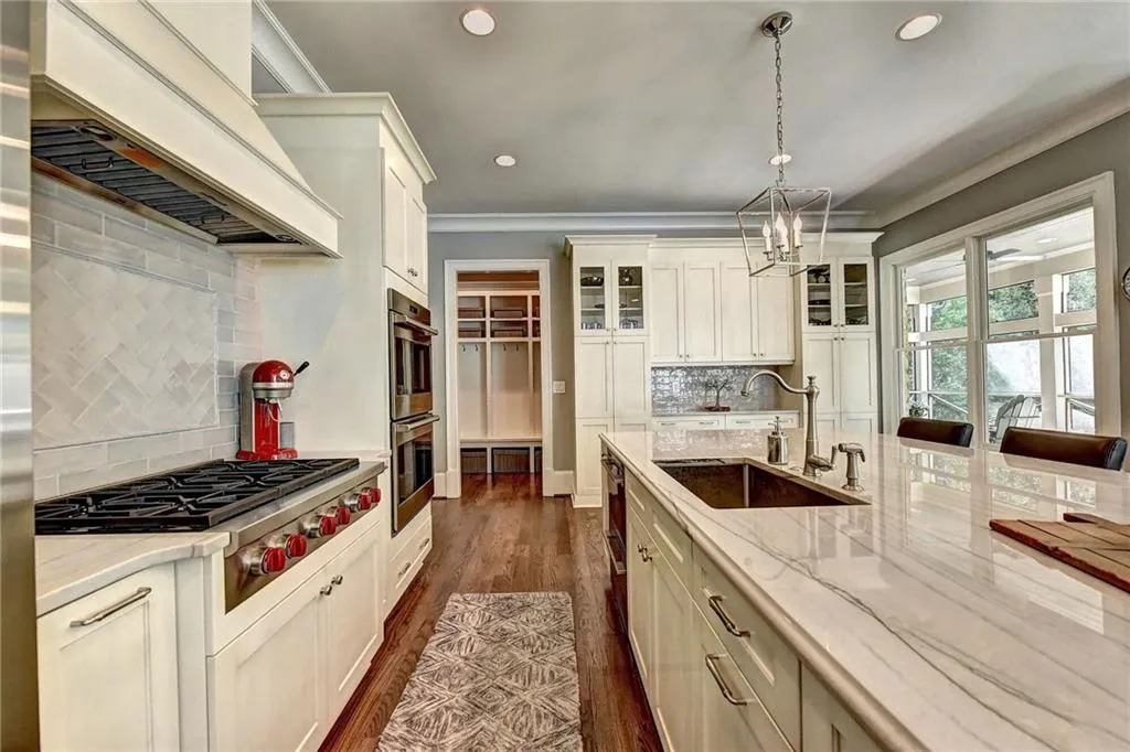 4605 Meadow Valley Drive, Atlanta, Georgia 30342, 5 Bedrooms Bedrooms, ,5 BathroomsBathrooms,Residential,Sold,4605 Meadow Valley Drive,6719807