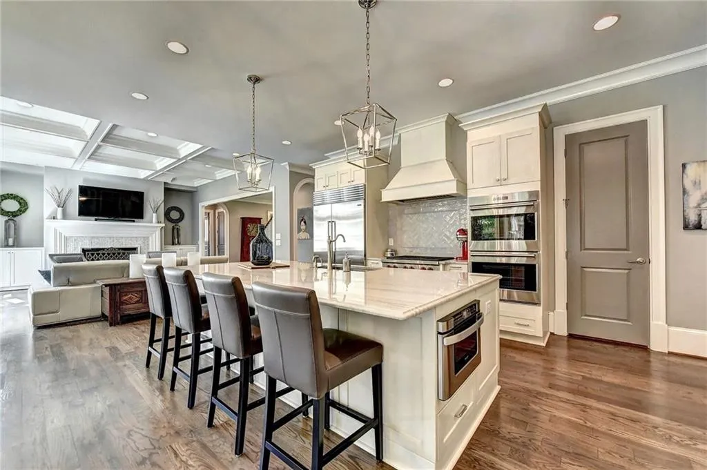4605 Meadow Valley Drive, Atlanta, Georgia 30342, 5 Bedrooms Bedrooms, ,5 BathroomsBathrooms,Residential,Sold,4605 Meadow Valley Drive,6719807