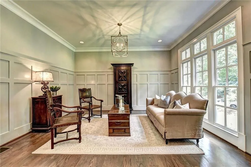 4605 Meadow Valley Drive, Atlanta, Georgia 30342, 5 Bedrooms Bedrooms, ,5 BathroomsBathrooms,Residential,Sold,4605 Meadow Valley Drive,6719807