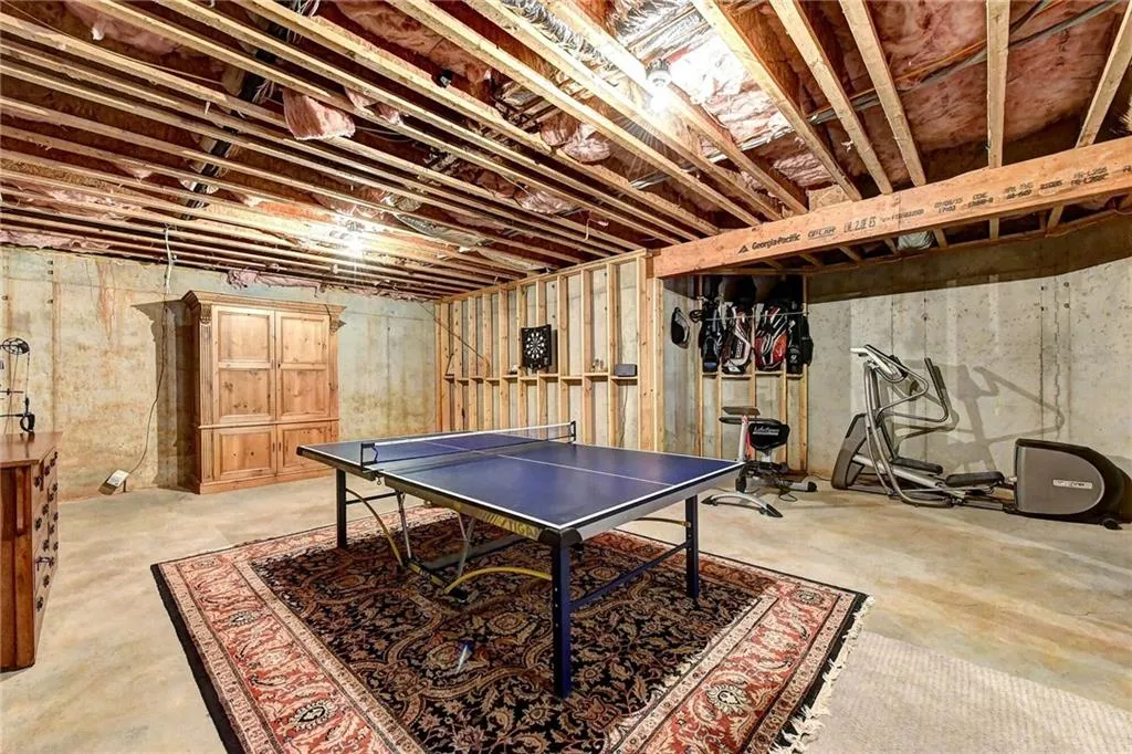 4605 Meadow Valley Drive, Atlanta, Georgia 30342, 5 Bedrooms Bedrooms, ,5 BathroomsBathrooms,Residential,Sold,4605 Meadow Valley Drive,6719807