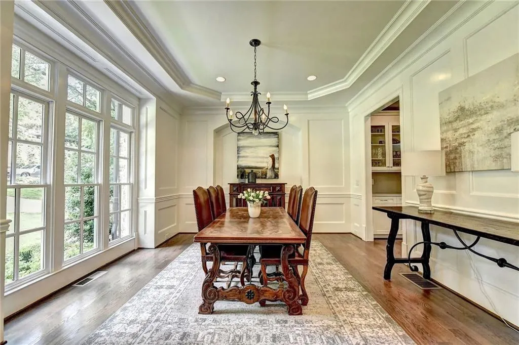 4605 Meadow Valley Drive, Atlanta, Georgia 30342, 5 Bedrooms Bedrooms, ,5 BathroomsBathrooms,Residential,Sold,4605 Meadow Valley Drive,6719807