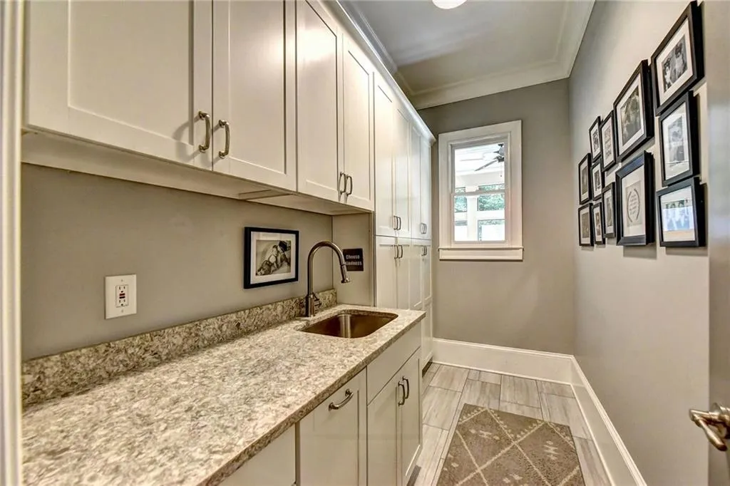 4605 Meadow Valley Drive, Atlanta, Georgia 30342, 5 Bedrooms Bedrooms, ,5 BathroomsBathrooms,Residential,Sold,4605 Meadow Valley Drive,6719807
