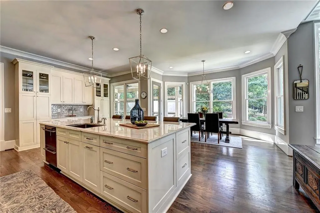 4605 Meadow Valley Drive, Atlanta, Georgia 30342, 5 Bedrooms Bedrooms, ,5 BathroomsBathrooms,Residential,Sold,4605 Meadow Valley Drive,6719807