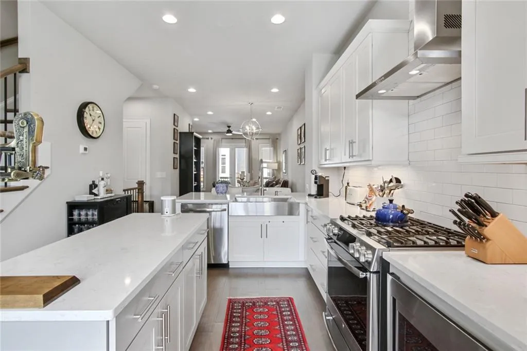 4332 Parkside Place, Sandy Springs, Georgia 30342, 2 Bedrooms Bedrooms, ,3 BathroomsBathrooms,Residential,Sold,4332 Parkside Place,7035573