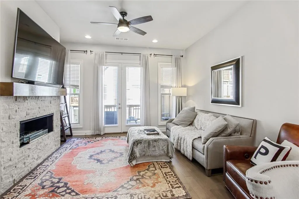 4332 Parkside Place, Sandy Springs, Georgia 30342, 2 Bedrooms Bedrooms, ,3 BathroomsBathrooms,Residential,Sold,4332 Parkside Place,7035573