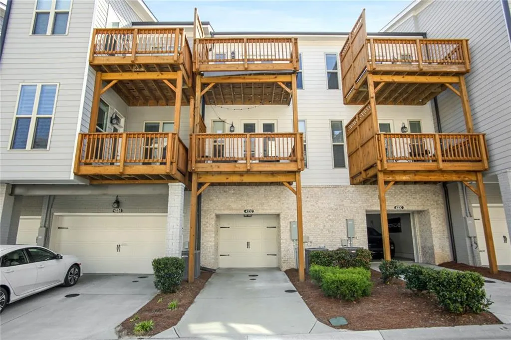 4332 Parkside Place, Sandy Springs, Georgia 30342, 2 Bedrooms Bedrooms, ,3 BathroomsBathrooms,Residential,Sold,4332 Parkside Place,7035573