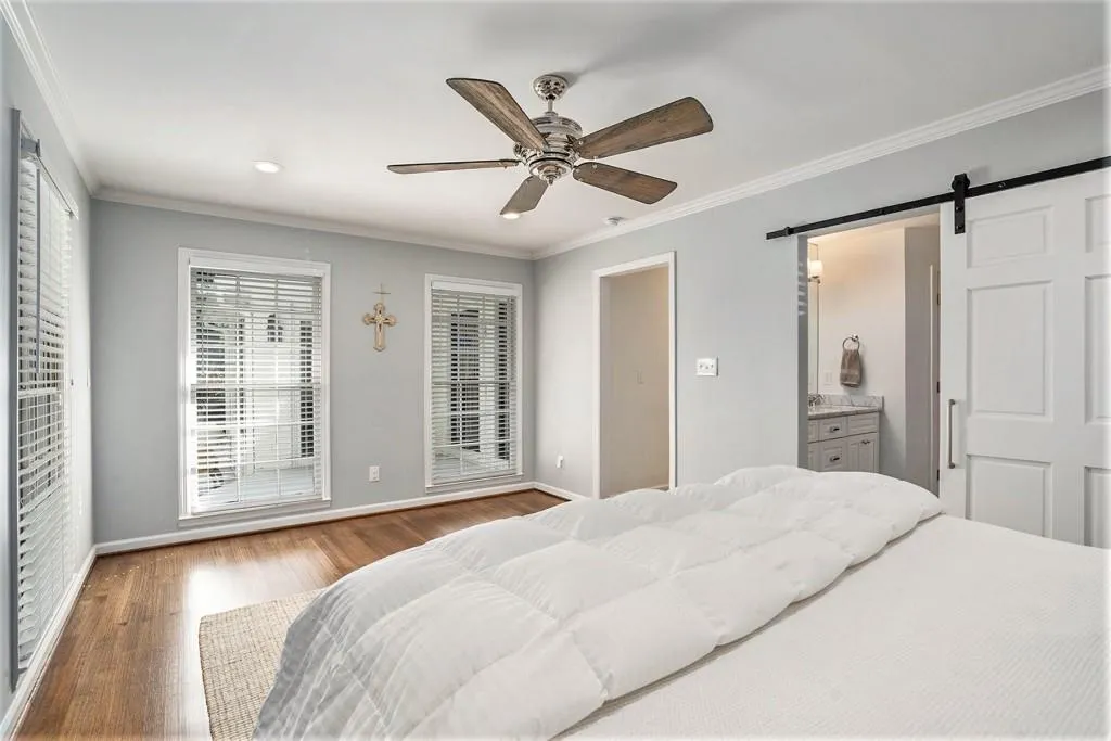 7025 Hunters Branch Drive, Sandy Springs, Georgia 30328, 3 Bedrooms Bedrooms, ,3 BathroomsBathrooms,Residential,Sold,7025 Hunters Branch Drive,7460915