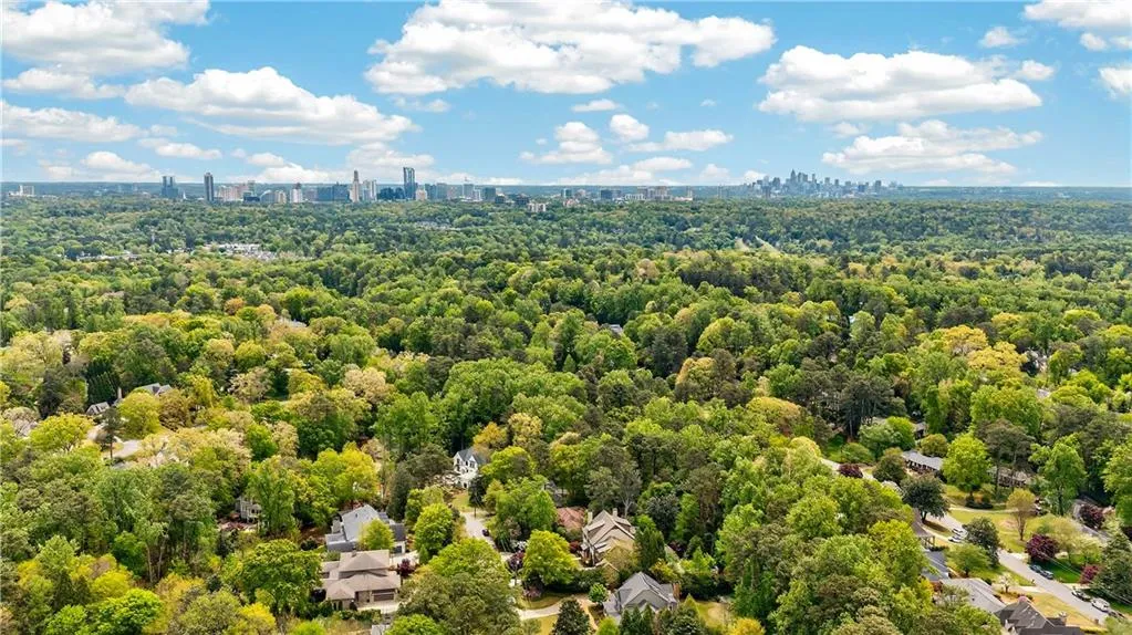 4868 Merlendale Drive, Atlanta, Georgia 30327, 6 Bedrooms Bedrooms, ,6 BathroomsBathrooms,Residential,For Sale,4868 Merlendale Drive,7741002