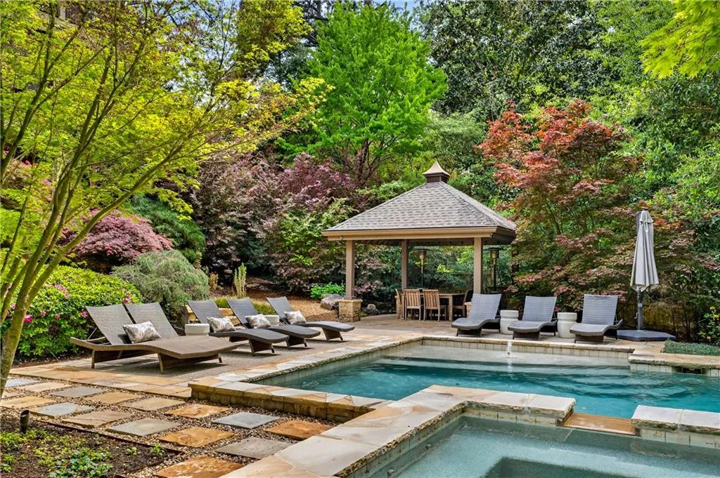 4868 Merlendale Drive, Atlanta, Georgia 30327, 6 Bedrooms Bedrooms, ,6 BathroomsBathrooms,Residential,For Sale,4868 Merlendale Drive,7741002