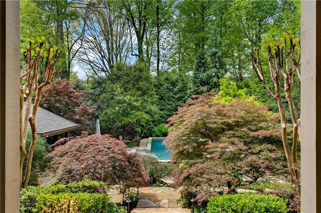 4868 Merlendale Drive, Atlanta, Georgia 30327, 6 Bedrooms Bedrooms, ,6 BathroomsBathrooms,Residential,For Sale,4868 Merlendale Drive,7741002