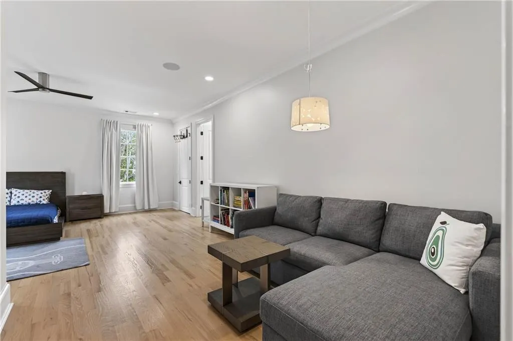 4868 Merlendale Drive, Atlanta, Georgia 30327, 6 Bedrooms Bedrooms, ,6 BathroomsBathrooms,Residential,For Sale,4868 Merlendale Drive,7741002