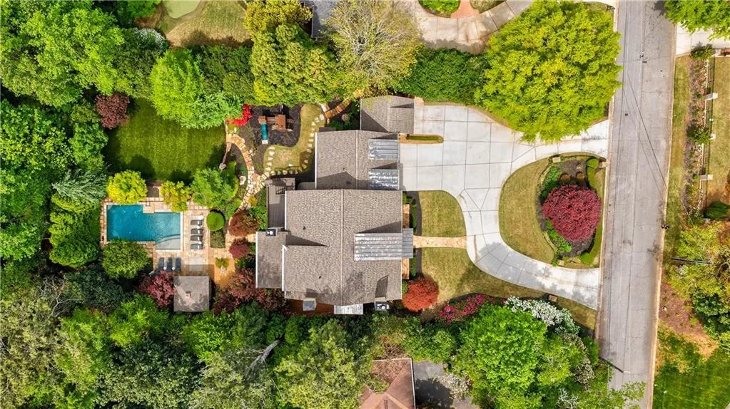 4868 Merlendale Drive, Atlanta, Georgia 30327, 6 Bedrooms Bedrooms, ,6 BathroomsBathrooms,Residential,For Sale,4868 Merlendale Drive,7741002
